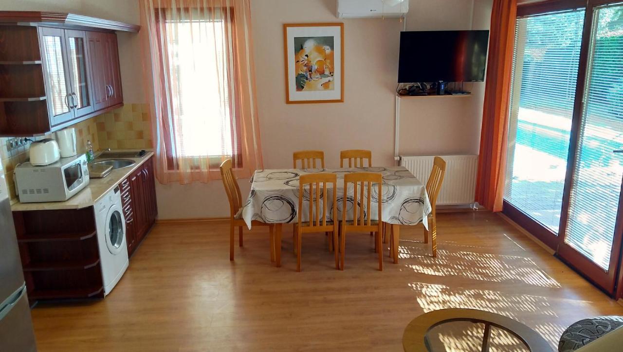 Jenny Apartman Siófok Exterior foto